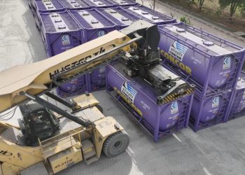 भारत में सीमेंट लॉजिस्टिक्स में नया युग : कॉनकॉर ने टैंक कंटेनरों में बल्क सीमेंट मूवमेंट किया शुरू