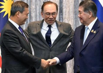 थाईलैंड और कंबोडिया के बीच बिना शर्त जंग रुकी, मलेशिया में सीजफायर का ऐलान