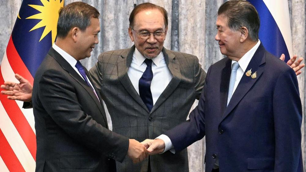 थाईलैंड और कंबोडिया के बीच बिना शर्त जंग रुकी, मलेशिया में सीजफायर का ऐलान