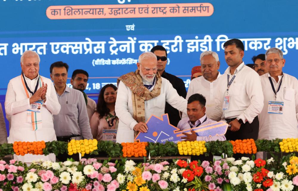 मोतिहारी को मुंबई,पटना को पुणे जैसा बनाएंगेःमोदी