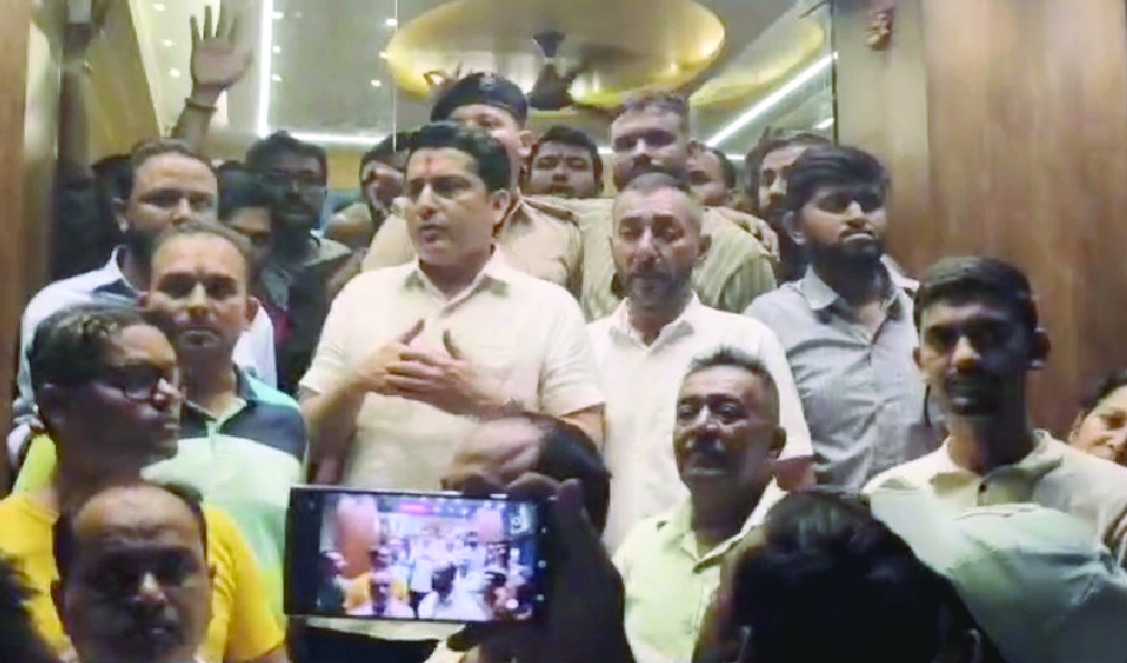 सोमनाथ कॉरिडोर के मामले में विधायक विमल चुडास्मा सोमनाथ पहुंचे