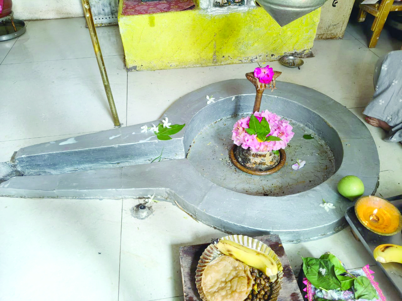 भावनगर का ओमकारेश्वर मंदिर प्राचीन मंदिरों में से एक है