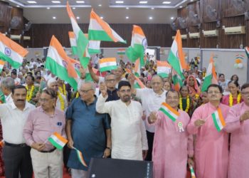 स्वतंत्रता दिवस और जन्माष्टमी महोत्सव पर संगीतमय भजन संध्या का लोगों ने उठाया आनंद