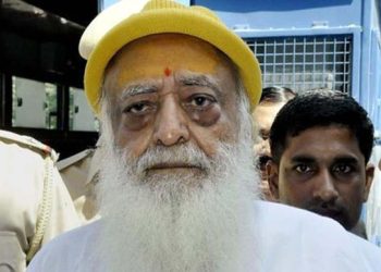 आसाराम को दुष्कर्म मामले में हाईकोर्ट ने सरकार और शिकायतकर्ता को जारी किया नोटिस