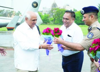 सोमनाथ हेलीपैड पर मुख्यमंत्री का भावपूर्ण स्वागत