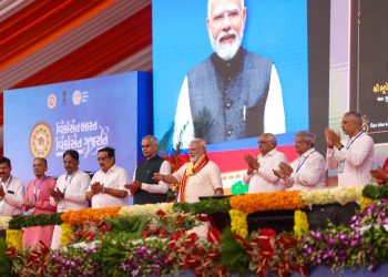 प्रधानमंत्री  ने अहमदाबाद में 5400 करोड़ की विकास योजनाओं का किया लोकार्पण-शिलान्यास,दबाव कितना भी हो, झेलने की ताकत बढ़ाता जाएगा भारत