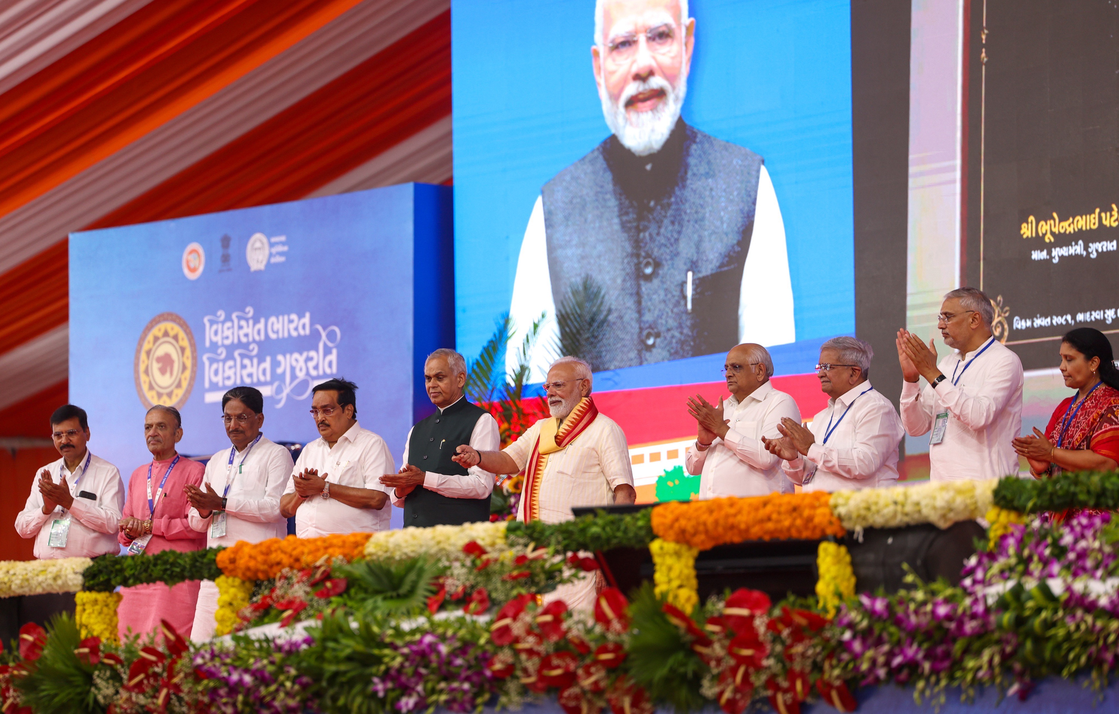 प्रधानमंत्री  ने अहमदाबाद में 5400 करोड़ की विकास योजनाओं का किया लोकार्पण-शिलान्यास,दबाव कितना भी हो, झेलने की ताकत बढ़ाता जाएगा भारत