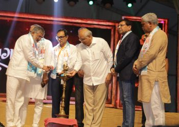 मुख्यमंत्री ने प्रधानमंत्री नरेन्द्र मोदी के जीवन चरित्र पर आधारित मेगा म्यूजिकल मल्टीमिडिया शो ‘नमोत्सव’ देखा