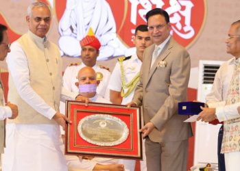 राज्यपाल आचार्य देवव्रत के हाथों पद्मभूषण रजत शर्मा 16वें आचार्य तुलसी सम्मान से सम्मानित