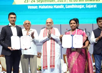 गांधीनगर लोकसभा क्षेत्र के तालाबों के रखरखाव के लिए UNM फाउंडेशन के साथ समझौता