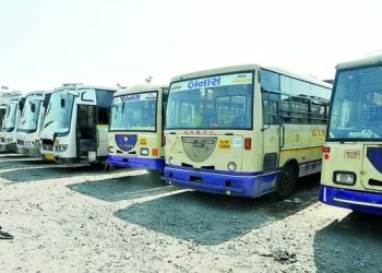 दिवाली से पहले एस.टी. में बहार: रोज़ाना एक लाख से ज़्यादा टिकटों की बुकिंग!