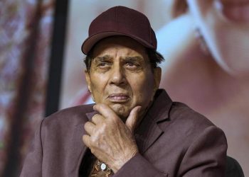 ही-मैन धर्मेंद्र का 89 साल की उम्र में निधन