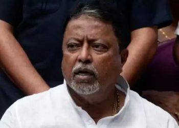 कलकत्ता हाईकोर्ट ने मुकुल रॉय की विधायकी रद्द की ,दल-बदल कानून के तहत फैसला