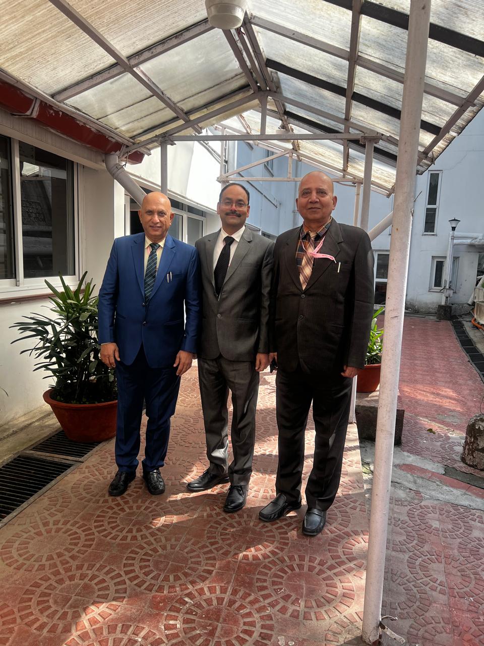 12 साल के उपवास के साथ संयुक्त निदेशक की विदाई ! बिना प्रमोशन और पेंशन के रिटायर हुए हरेन्द्र प्रताप !