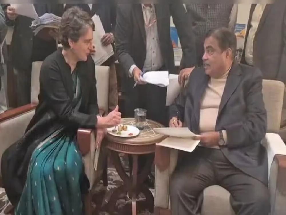गडकरी ने प्रियंका को स्पेशल डिश खिलाई, भाई का काम किया तो बहन का भी करना होगा