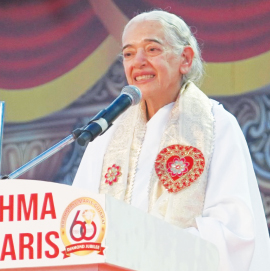 गुजरात ने फिर रचा इतिहासः 60 हजार लोगो ने सामूहिक मैडिटेशन कर बनाया वर्ल्ड रिकॉर्ड