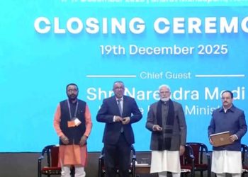 पारंपरिक चिकित्सा पर दूसरे वैश्विक शिखर सम्मेलन का समापन,पीएम मोदी हुए शामिल; AYUSH मार्क का किया अनावरण