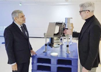 नीतियों और टैलेंट से भारत की ओर खिंचे वैश्विक निर्माता