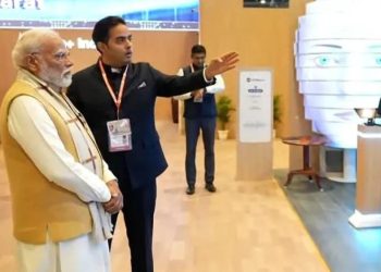 पीएम मोदी ने ‘इंडिया एआई इम्पैक्ट एक्सपो’ में जियो के एआई विजन का अवलोकन किया